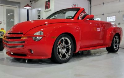 2005 Chevrolet SSR LS 2DR Regular Cab Convertible RWD SB