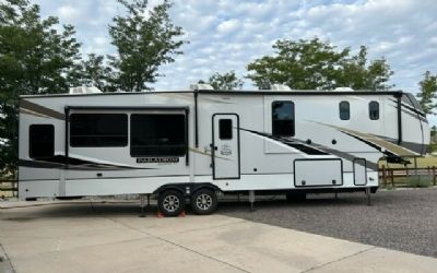 2021 Alliance RV Paradigm 370FB