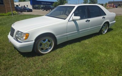 Photo of a 1999 Mercedes-Benz S500 for sale
