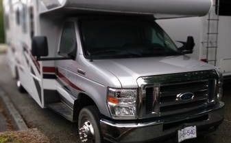 2016 Adventurer Class C Motorhome 