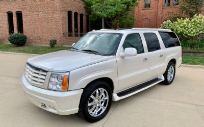 Photo of a 2004 Cadillac Escalade for sale