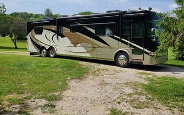 Photo of a 2008 Tiffin Motorhomes Allegro BUS 42 QRP for sale