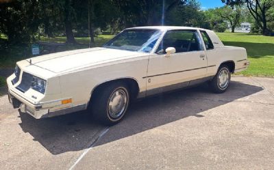 Photo of a 1983 Oldsmobile Cutlass Coupe for sale