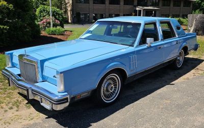 Photo of a 1982 Lincoln Continental Mark VI for sale