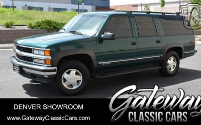 Photo of a 1996 Chevrolet Suburban for sale