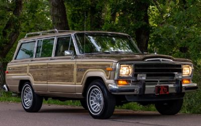 Photo of a 1988 Jeep Grand Wagoneer Base for sale