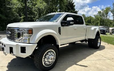 Photo of a 2021 Ford F-450 Super Duty Lariat for sale