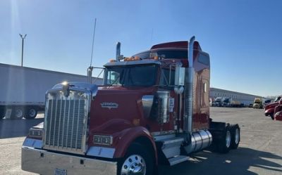 Photo of a 2001 Kenworth W900L for sale