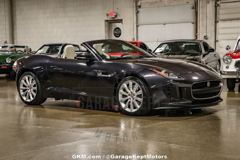 2016 F-Type Image