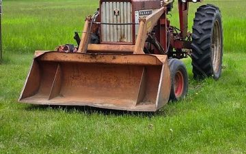 Photo of a 1958 International 656 Classic Tractor for sale