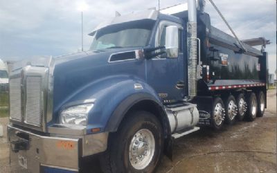 Photo of a 2022 Kenworth T880 Dump Truck for sale