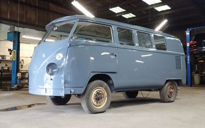 Photo of a 1964 Volkswagen Microbus 11 Window for sale