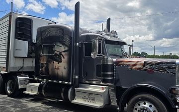 Photo of a 2020 Peterbilt 389 for sale