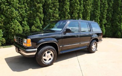 Photo of a 1993 Ford Explorer XLT 4DR 4WD SUV for sale