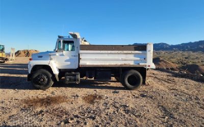 Photo of a 1990 Ford L8000 for sale