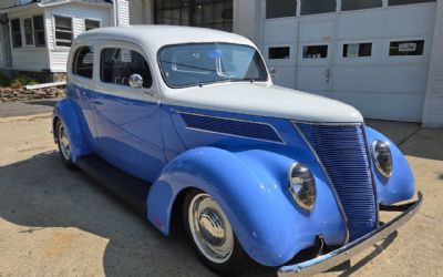 Photo of a 1937 Ford Slantback ZZ4 350, Auto, 4WDB, A/C, Very High-End Build for sale