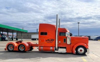 Photo of a 2019 Peterbilt 389 Sleeper Truck for sale