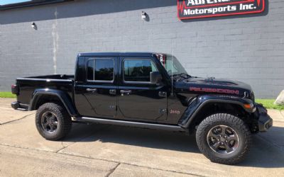 2023 Jeep Gladiator Rubicon 4X4 4DR Crew Cab 5.0 FT. SB