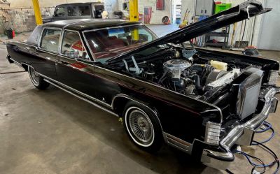 Photo of a 1979 Lincoln Town Car for sale