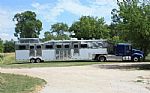 2005 4 Horse Trailer with Living Qu Thumbnail 1