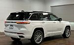 2023 Grand Cherokee Thumbnail 4