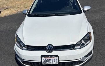 Photo of a 2017 Volkswagen Golf Alltrack TSI S 4motion for sale