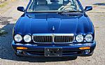 2000 XJ8 Thumbnail 2