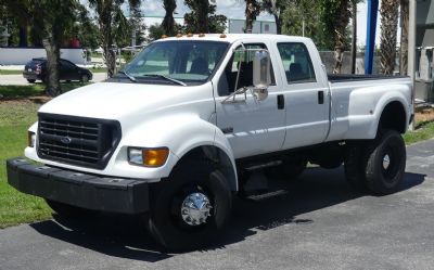 Photo of a 2000 Ford F650 Super Duty Crew Cab Duall 2000 Ford F650 Super Duty Crew Cab Dually for sale