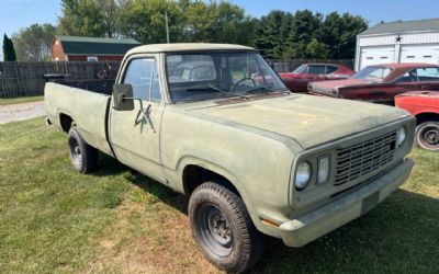 1977 Dodge W 200 -M882 M88