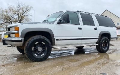 Photo of a 1995 Chevrolet Suburban 3/4 Ton 4X4 454 Big Block 2500 3/4 Ton for sale