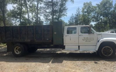 Photo of a 1993 Ford F700 4 DR Dump Truck for sale