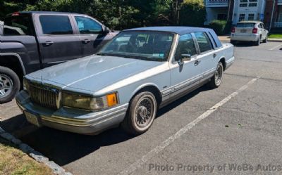 Photo of a 1994 Lincoln Town Car Sedan for sale