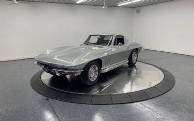 Photo of a 1965 Chevrolet Corvette Stingray for sale