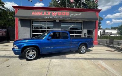 Photo of a 2002 Dodge Dakota Club Cab 131 WB Sport Truck for sale