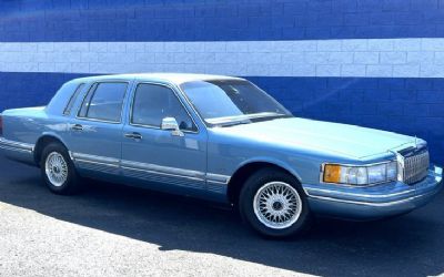 Photo of a 1993 Lincoln Town Car Executive for sale