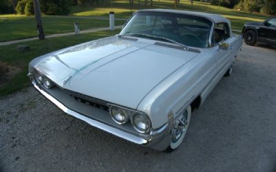 Photo of a 1961 Oldsmobile Dynamic 88 Convertible Convertible for sale