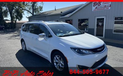 Photo of a 2019 Chrysler Pacifica Limited for sale