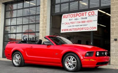 Photo of a 2006 Ford Mustang Convertible for sale