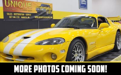 Photo of a 2001 Dodge Viper GTS for sale