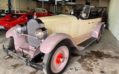 Photo of a 1926 Packard Pheaton Convertable for sale