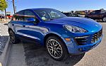 2016 Macan Thumbnail 19