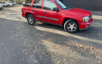 Photo of a 2002 Chevrolet Trailblazer LT 4WD 4DR SUV for sale