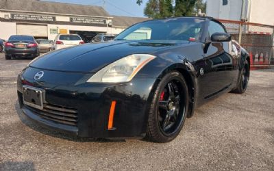 Photo of a 2004 Nissan 350Z Convertible for sale