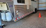 2017 Elite Trailer Mfg 3 Horse Gooseneck with Living