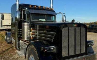 Photo of a 2015 Peterbilt 389 for sale