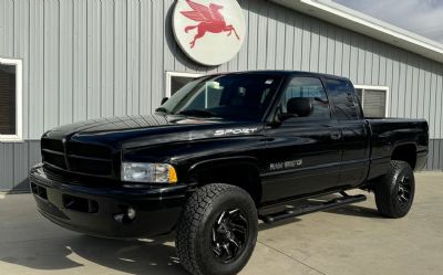 Photo of a 2000 Dodge RAM 1500 Extended Cab 4X4 for sale