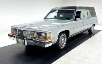 Photo of a 1989 Cadillac Fleetwood S&S Hearse for sale