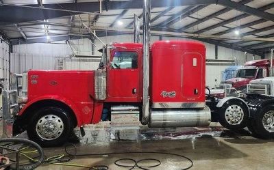 Photo of a 2012 Peterbilt 389 for sale