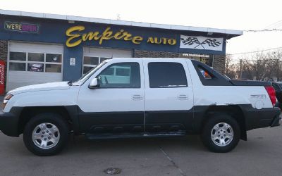 Photo of a 2004 Chevrolet Avalanche 1500 4DR 4WD Crew Cab SB for sale