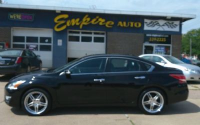 Photo of a 2013 Nissan Altima 3.5 SL 4DR Sedan for sale